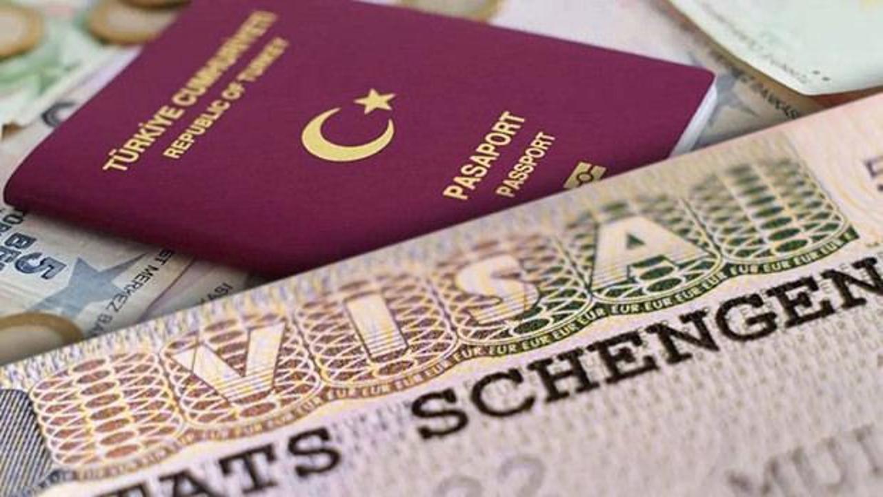 8 ilde vize vurguncularına operasyon! Onlarca g&ouml;zaltı