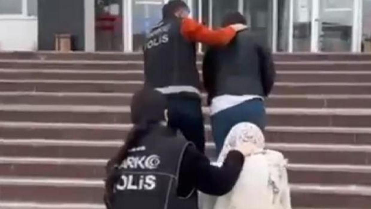 V&uuml;cudunda uyuşturucuyla yakalanan İran uyruklu 2 yolcu tutuklandı