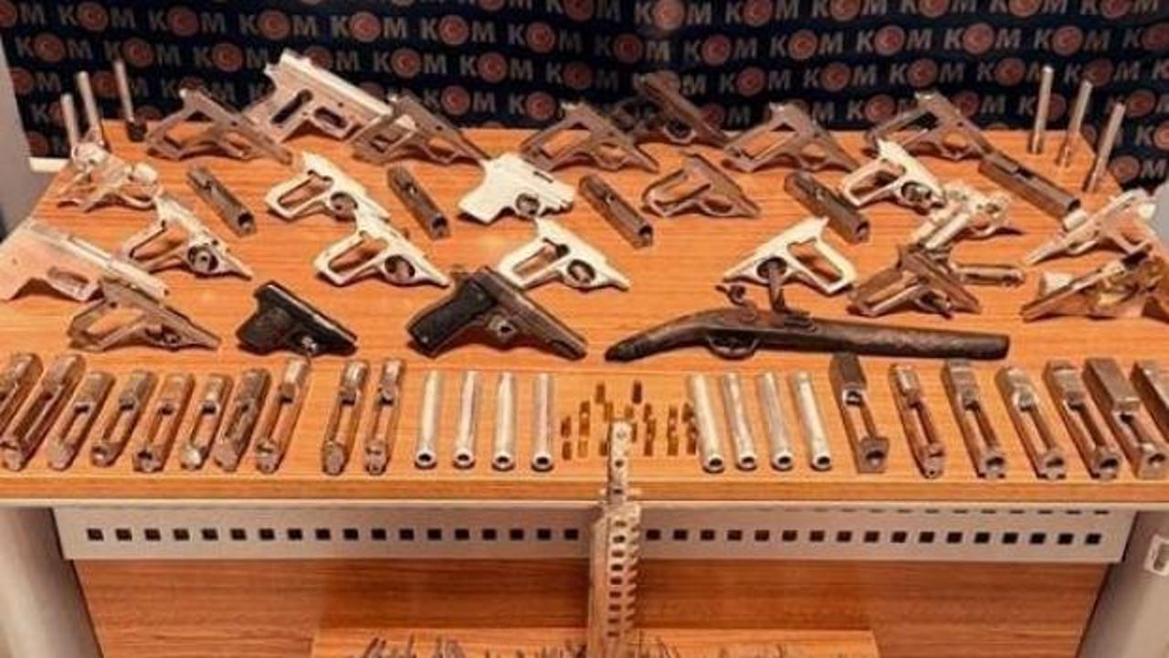 Yalova'da silah ka&ccedil;ak&ccedil;ılığı operasyonu: 2 tutuklama