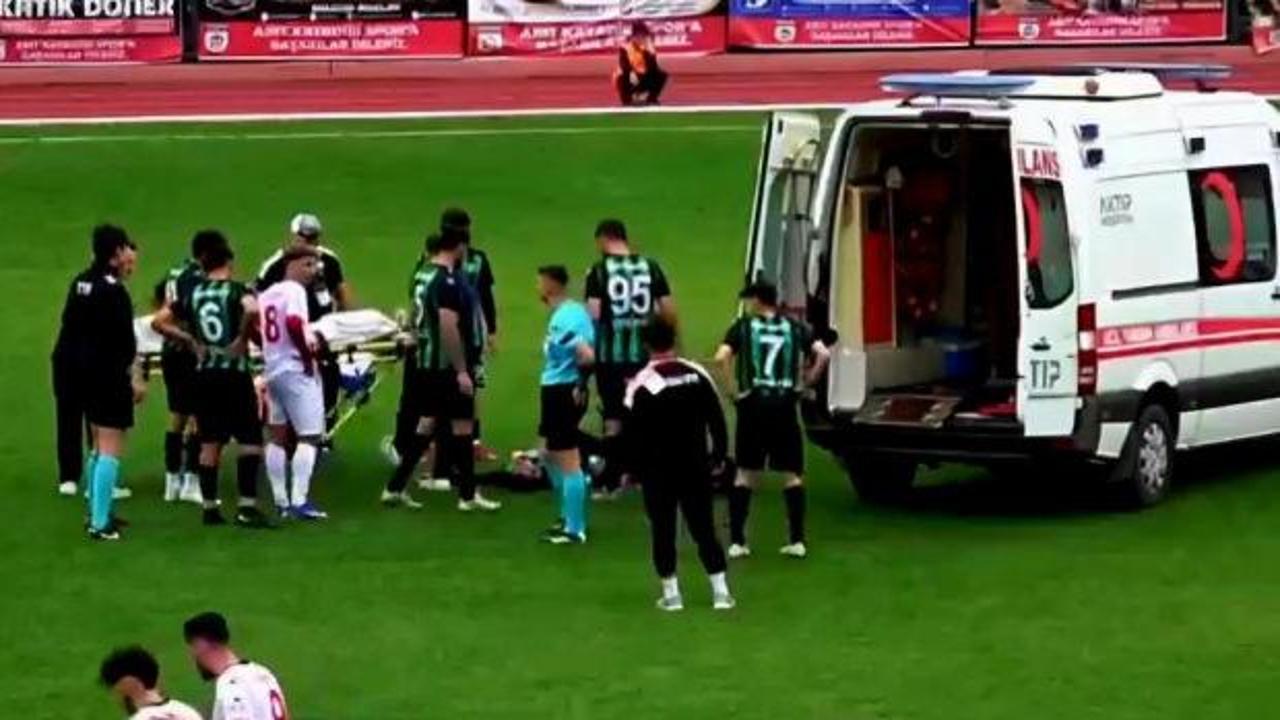 Yeşil sahada korku dolu anlar! Kalp krizi ge&ccedil;iren futbolcu hastaneye kaldırıldı