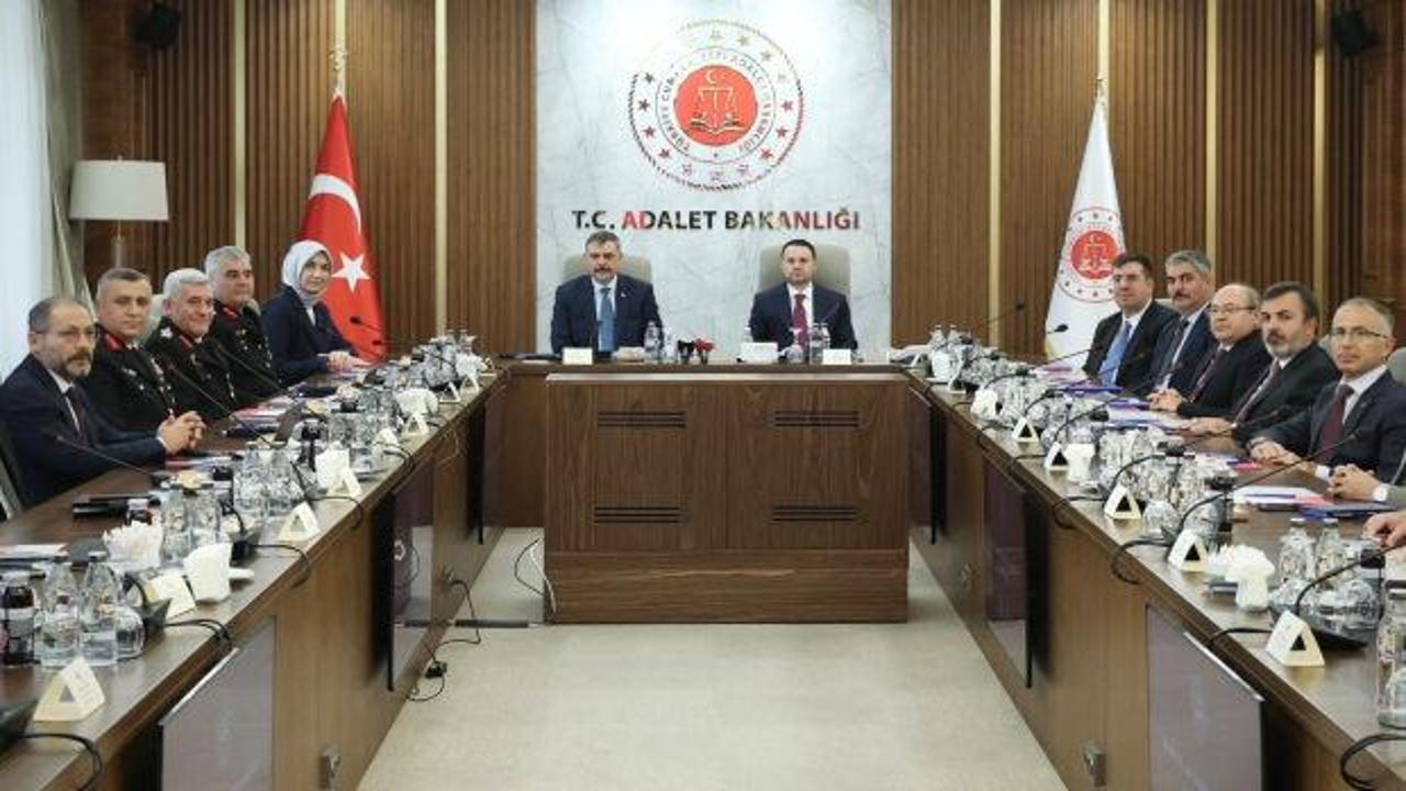 Bakan G&uuml;rlek ve Bakan &Ccedil;ift&ccedil;i'den siber g&uuml;venlik toplantısı