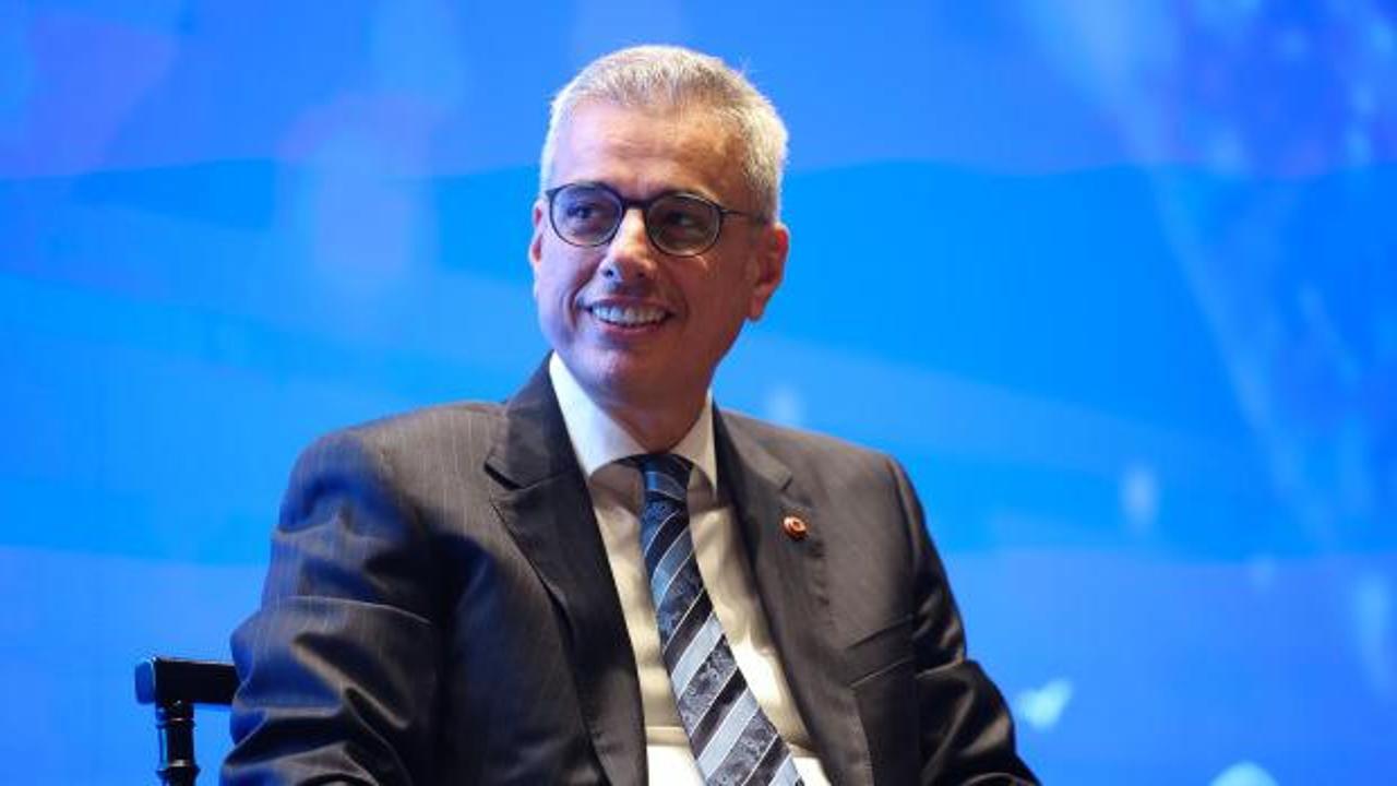 Bakan Memişoğlu gen&ccedil;lere seslendi: Başımıza icat &ccedil;ıkartın