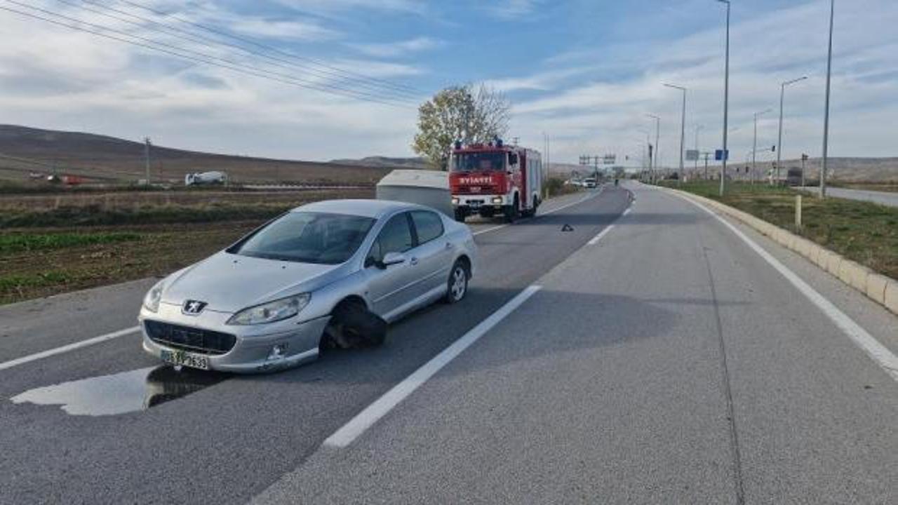 &Ccedil;orum&rsquo;da hafif ticari ara&ccedil; ile otomobil &ccedil;arpıştı: 1 yaralı