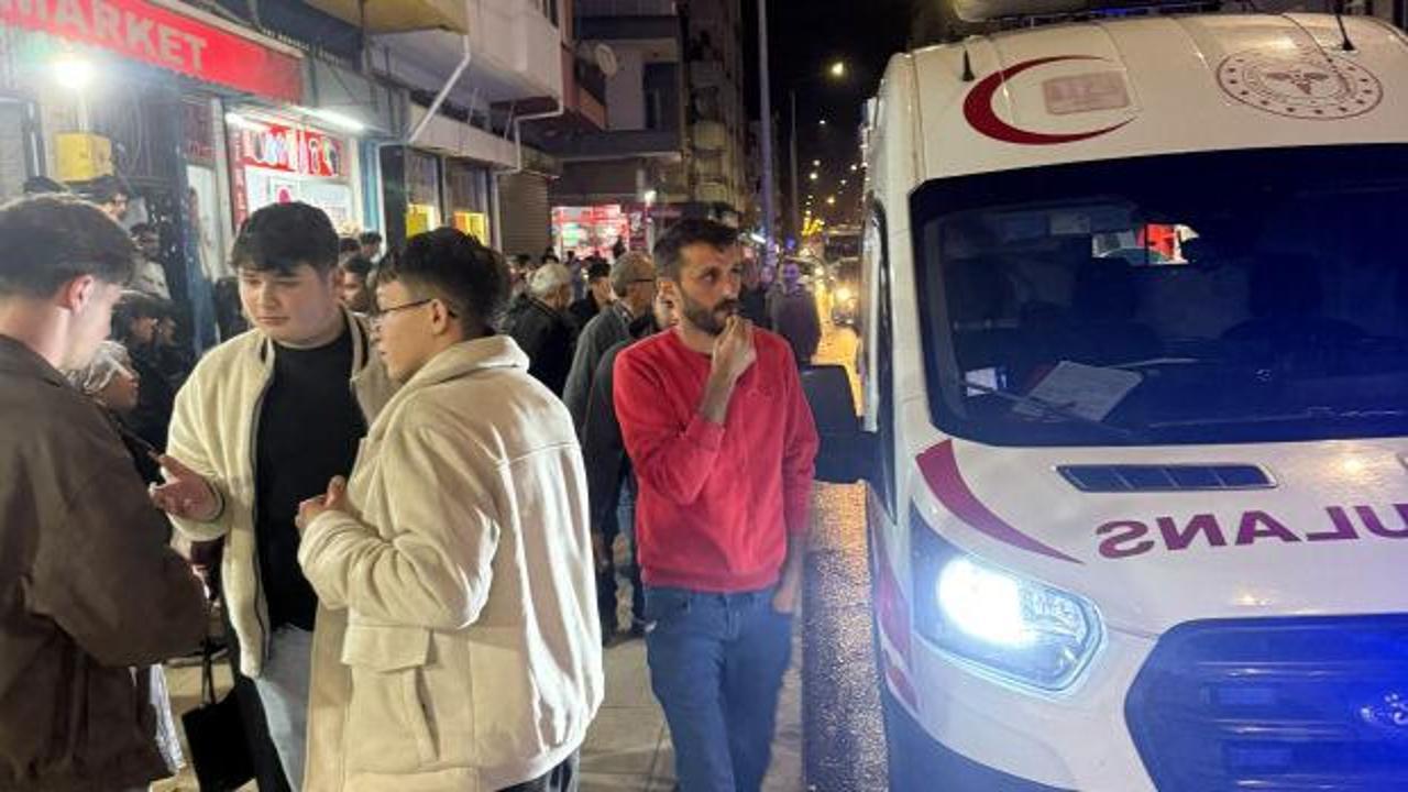 Eski kız arkadaşını bı&ccedil;akla yaraladı
