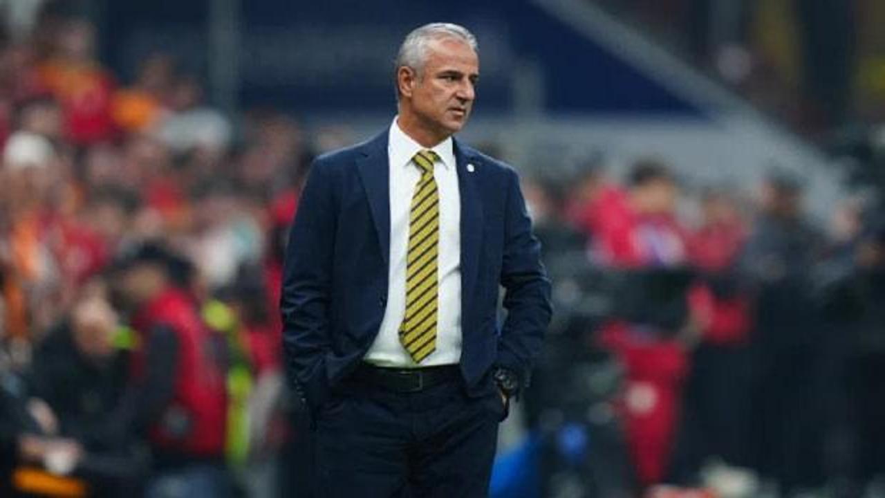 Fenerbah&ccedil;e'de hareketli saatler! İsmail Kartal i&ccedil;in 'istifa' iddiası