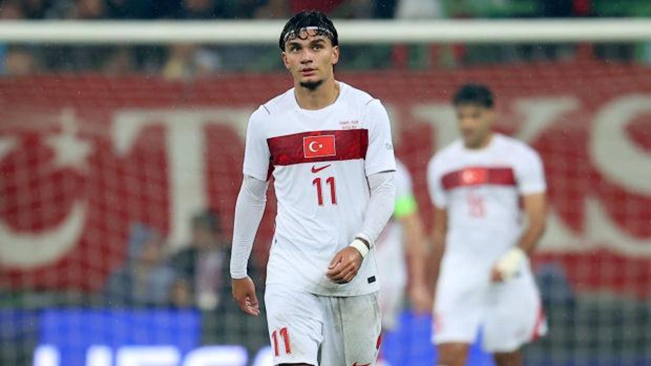 Hocası milli yıldızı hem &ouml;vd&uuml; hem uyardı