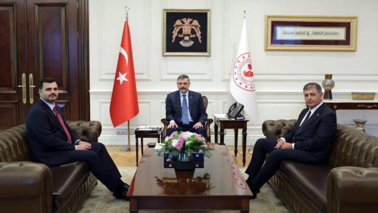 İ&ccedil;işleri Bakanı &Ccedil;ift&ccedil;i, Cemil Tugay'ı kabul etti!