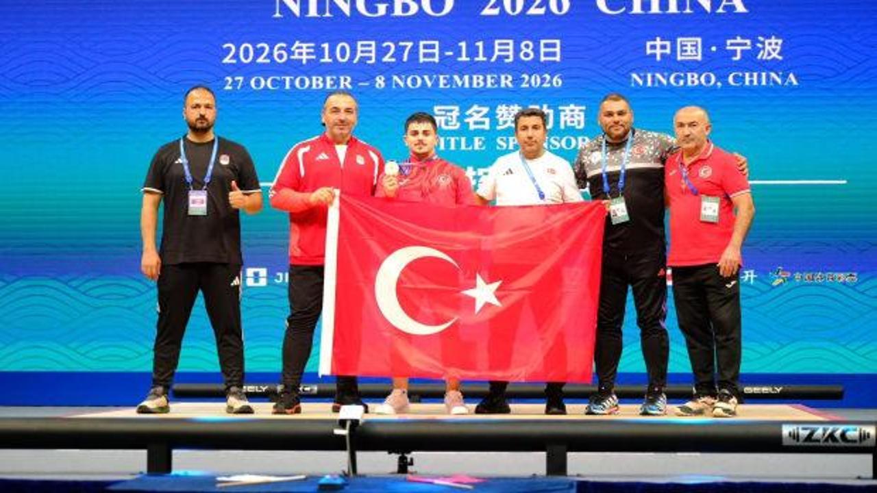 Milli sporcumuz d&uuml;nya ikincisi