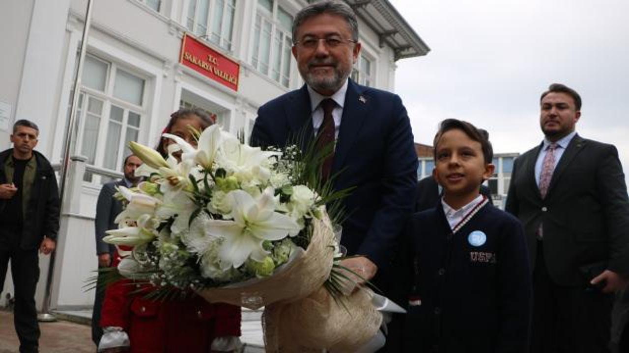 Bakan Yumaklı'dan Sapanca uyarısı! G&ouml;l k&ouml;t&uuml;ye giderse sanayi de durabilir