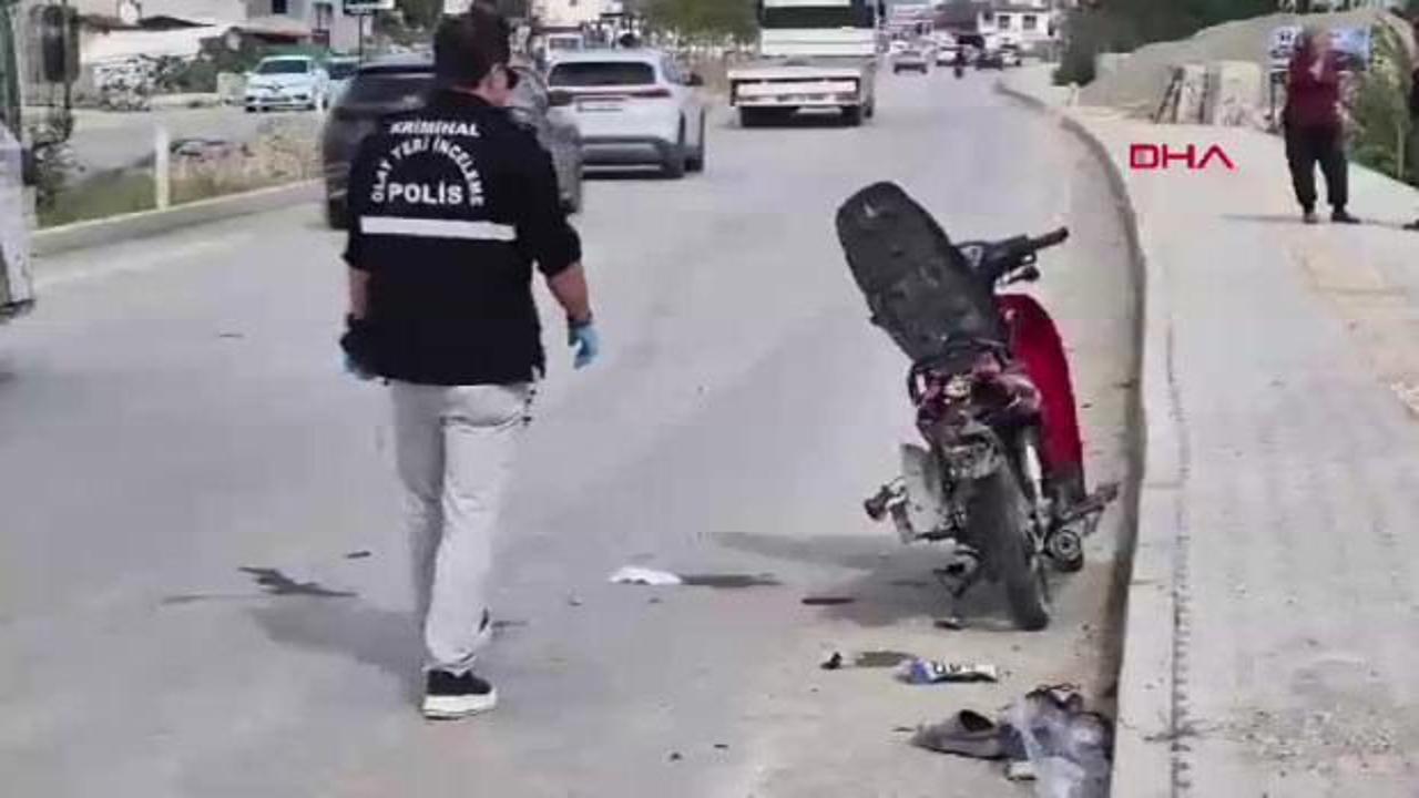  TIR ile motosiklet &ccedil;arpıştı: &Ouml;l&uuml; ve yaralılar var