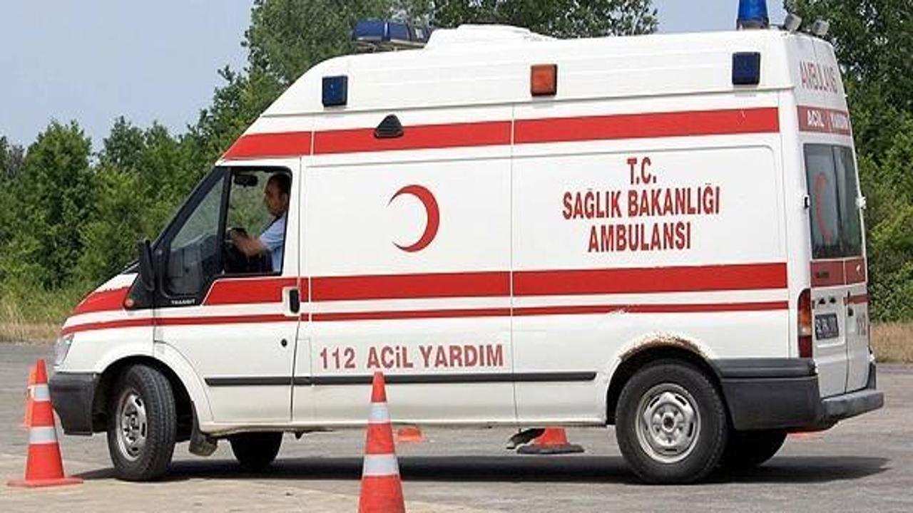 Burdur'da trafik kazası: 1 ölü, 2 yaralı