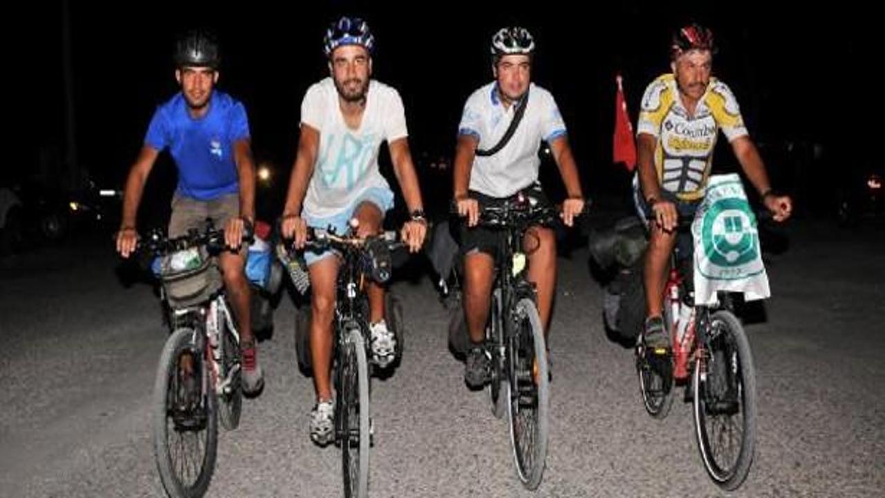 4 kafadar bisikletle İzmir'den Adana'ya gidecek