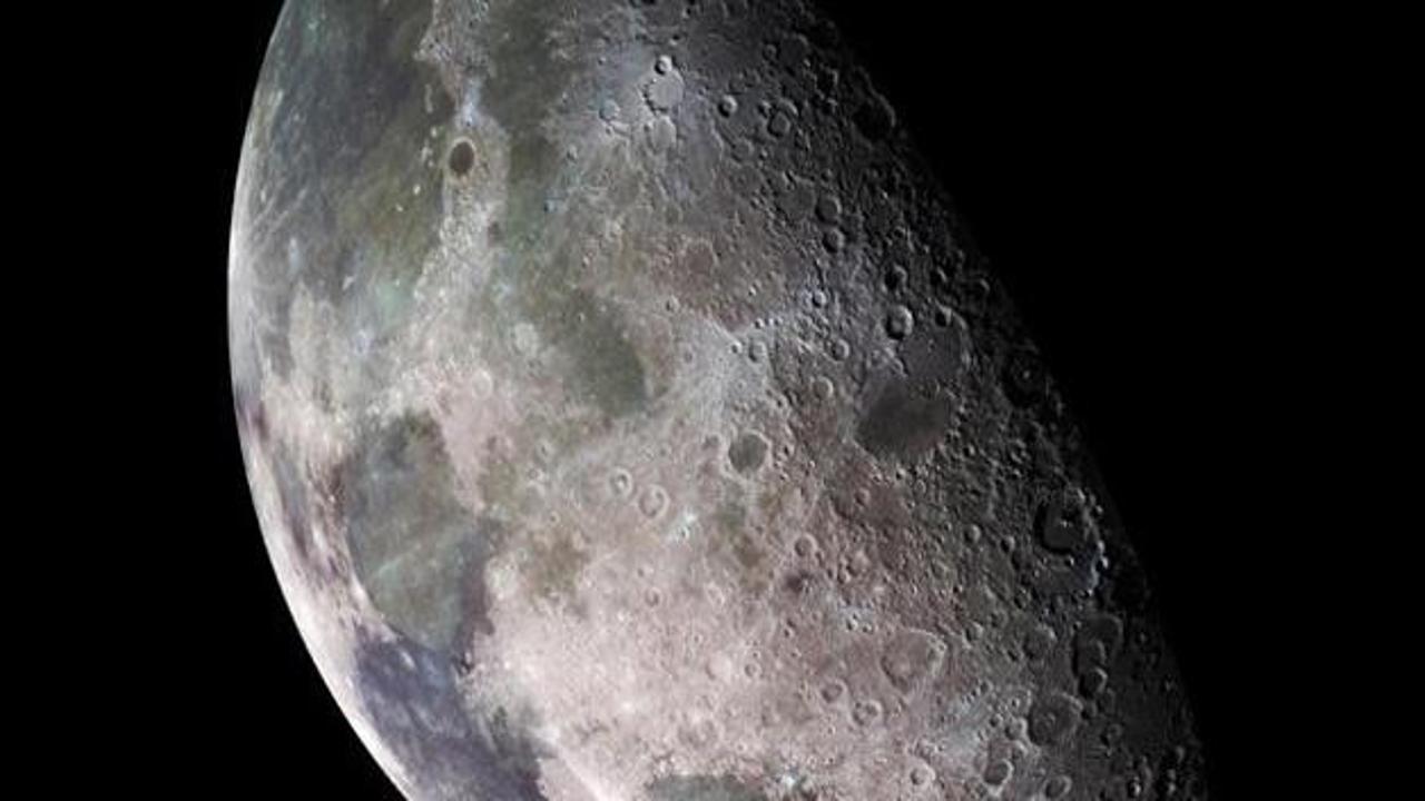 50 yıl içinde Ay'da yaşayacağız