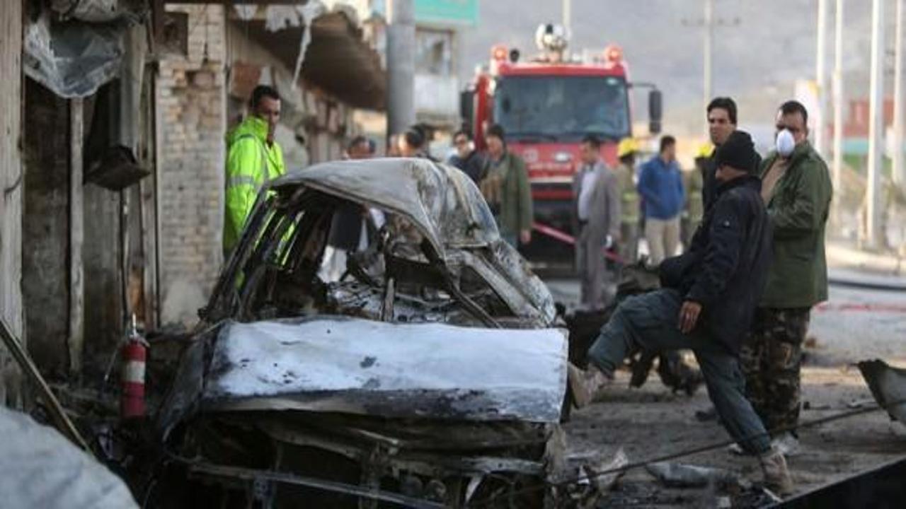 Pakistan'da bombalı saldırı: 4 ölü
