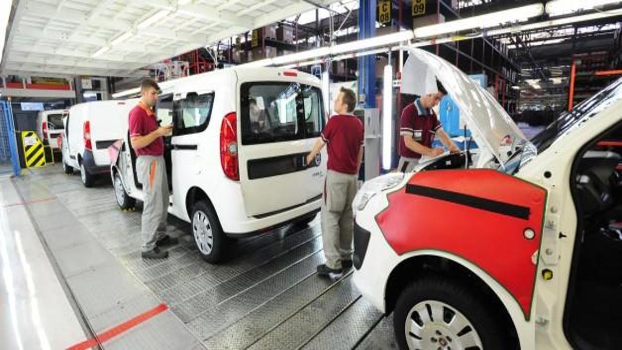 6 bin 500 &ccedil;alışanına tam altın dağıttı!