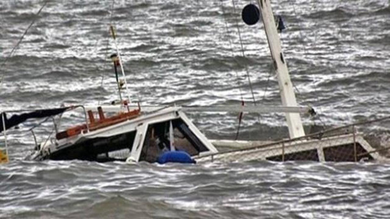 İzmir'de tekne battı: 1 ölü
