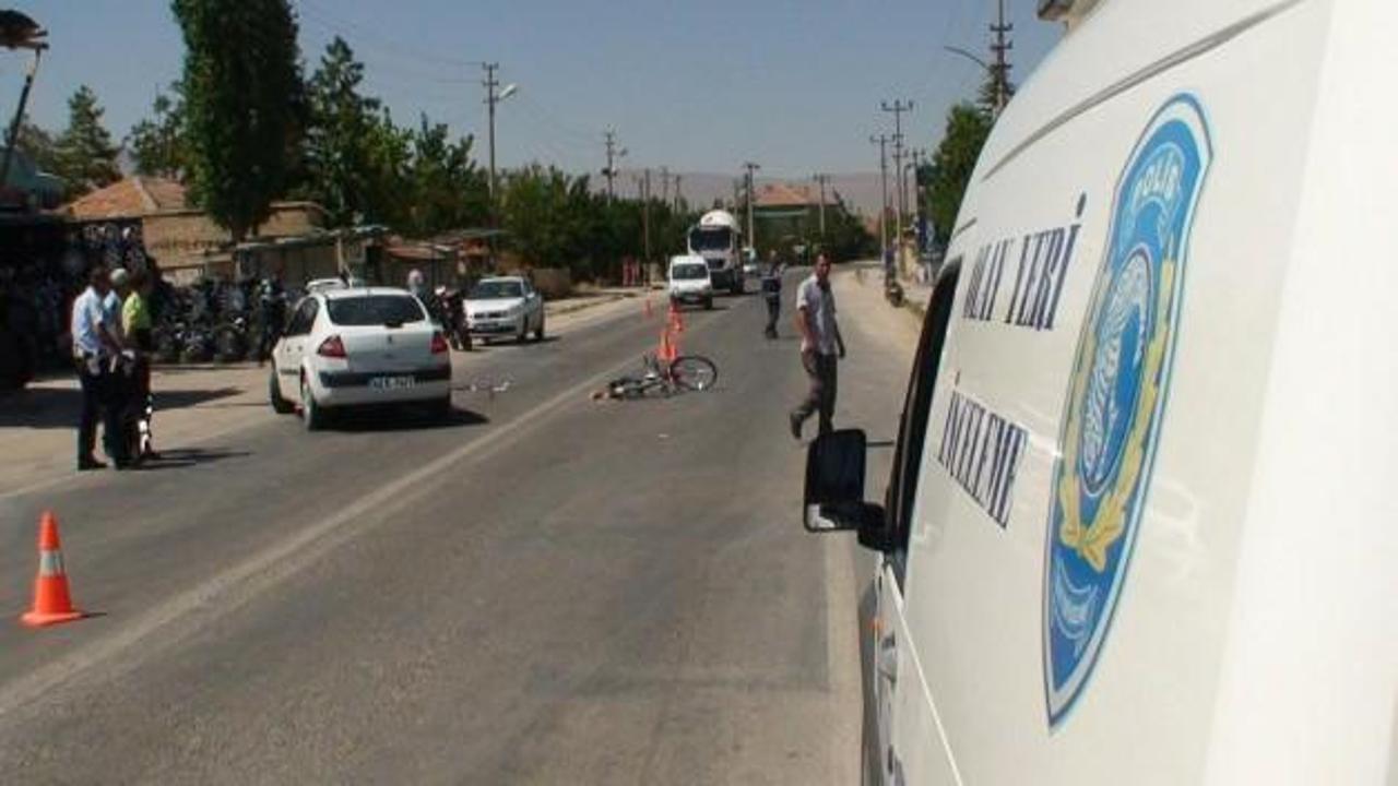 Ereğli'de otomobil bisiklete çarptı: 1 yaralı