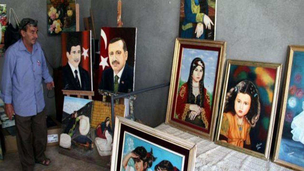 Suriyeli ressamın Erdoğan ve Davutoğlu sevgisi