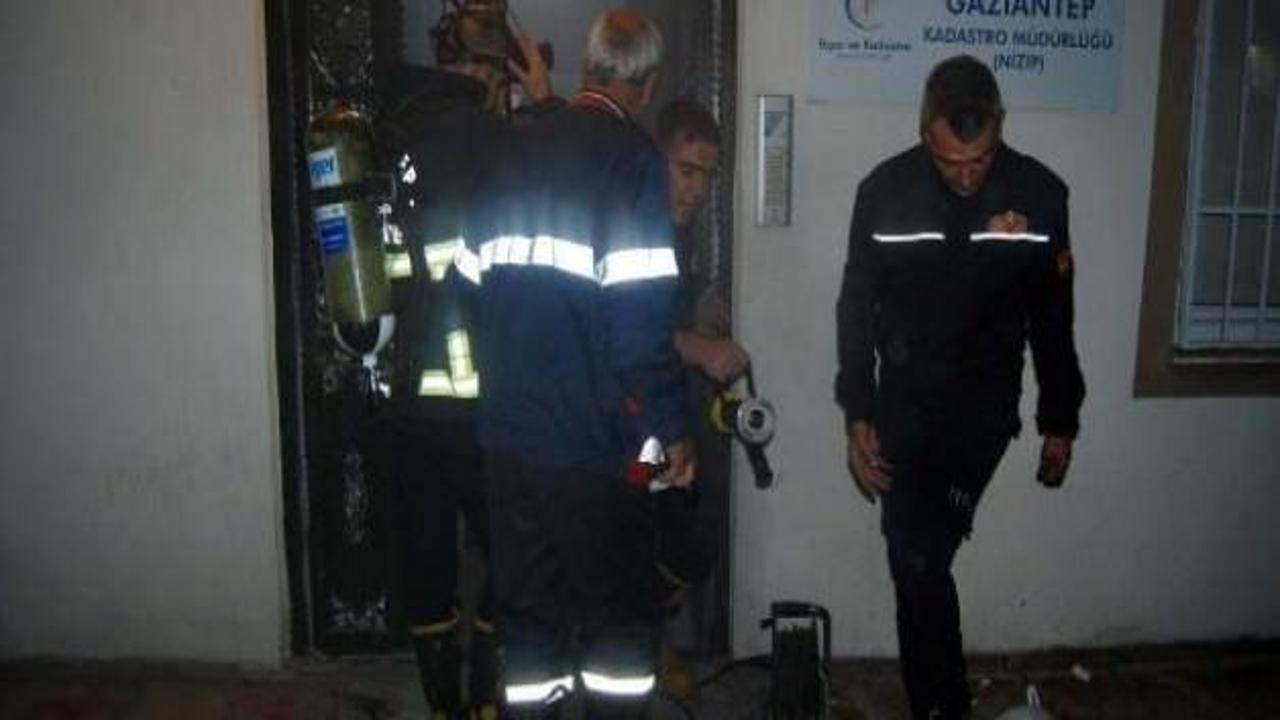 Nizip'te Tapu Müdürlüğü arşivinde yangın çıktı