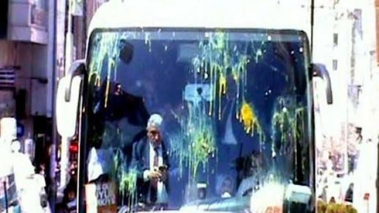 Van'da adaylara taşlı ve yumurtalı saldırı