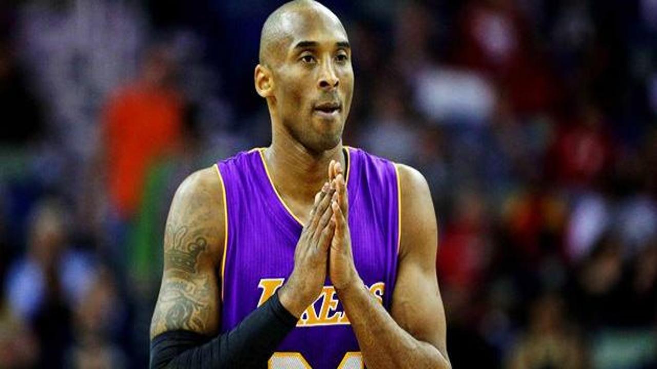 Kobe Bryant basketbolu bırakacağını açıkladı