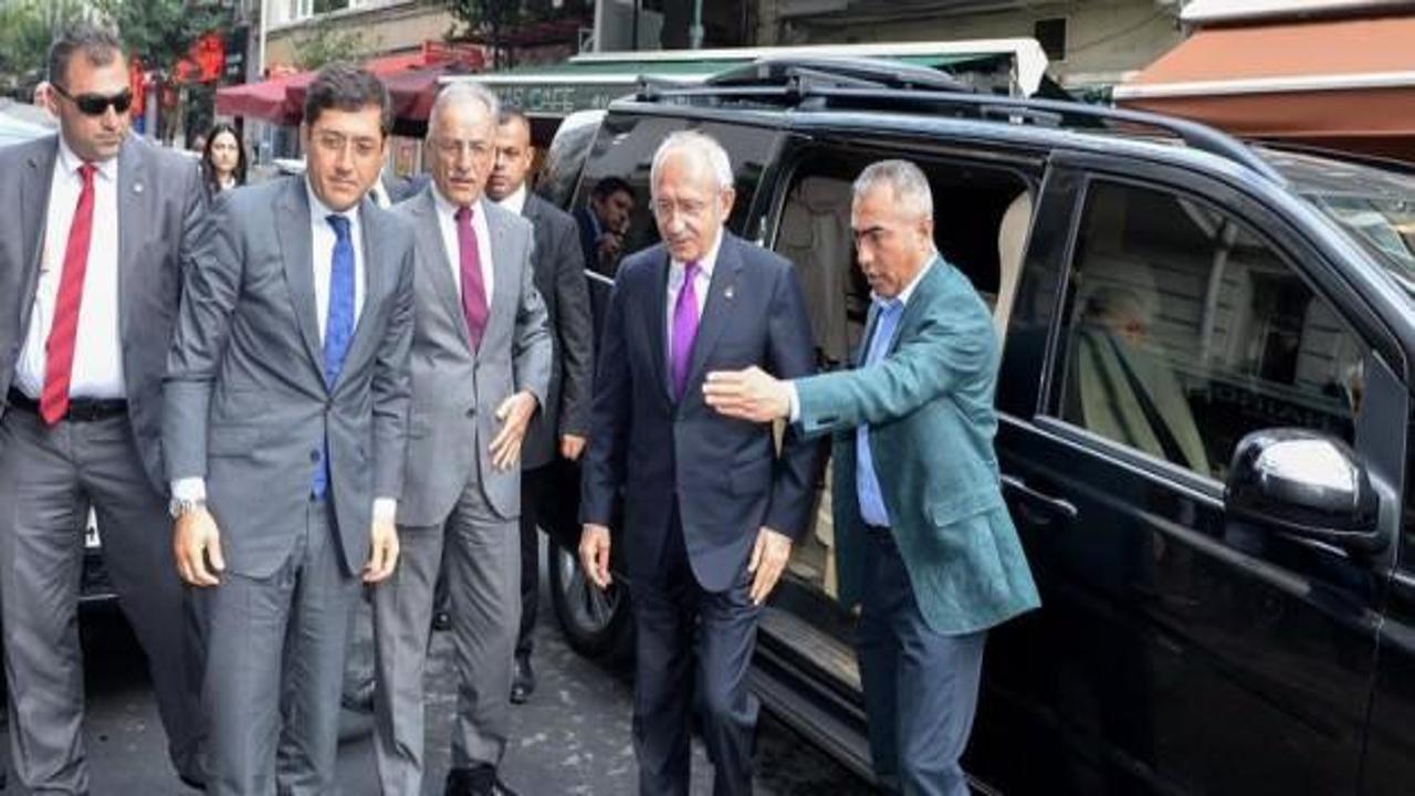 Kılıçdaroğlu, Ahmet Hakan'ı evinde ziyaret etti