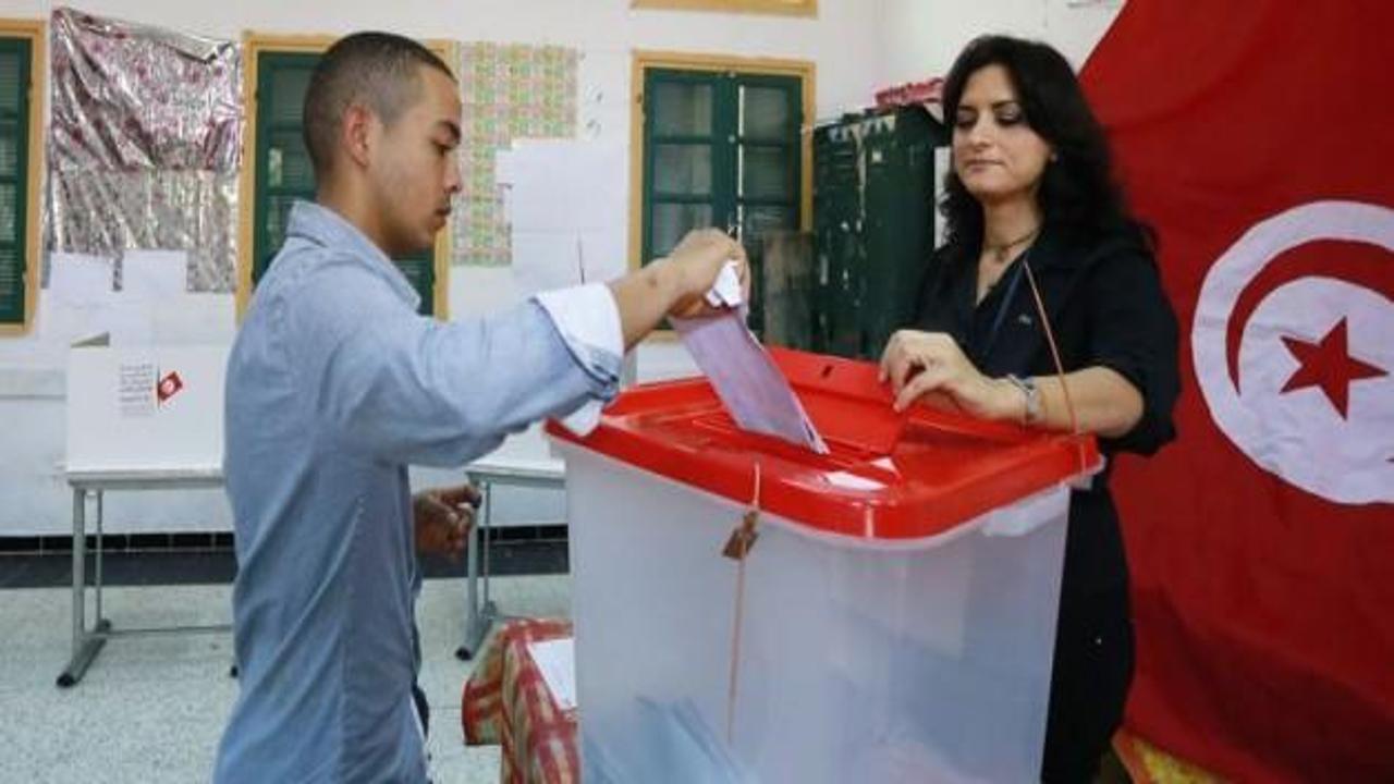 AA Tunus’ta AFP ile yarışıyor