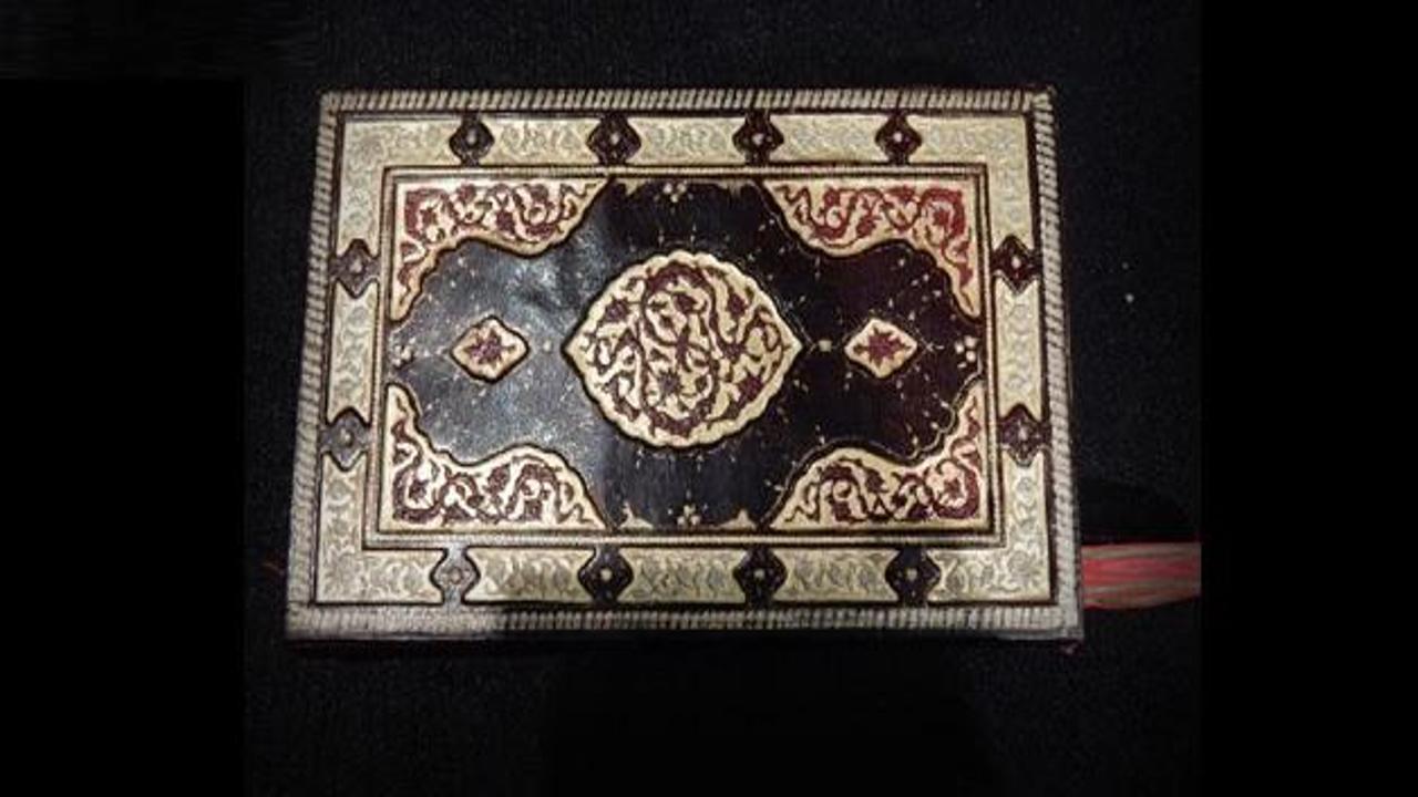 Abdülaziz'e ait el yazması Kuran satıldı