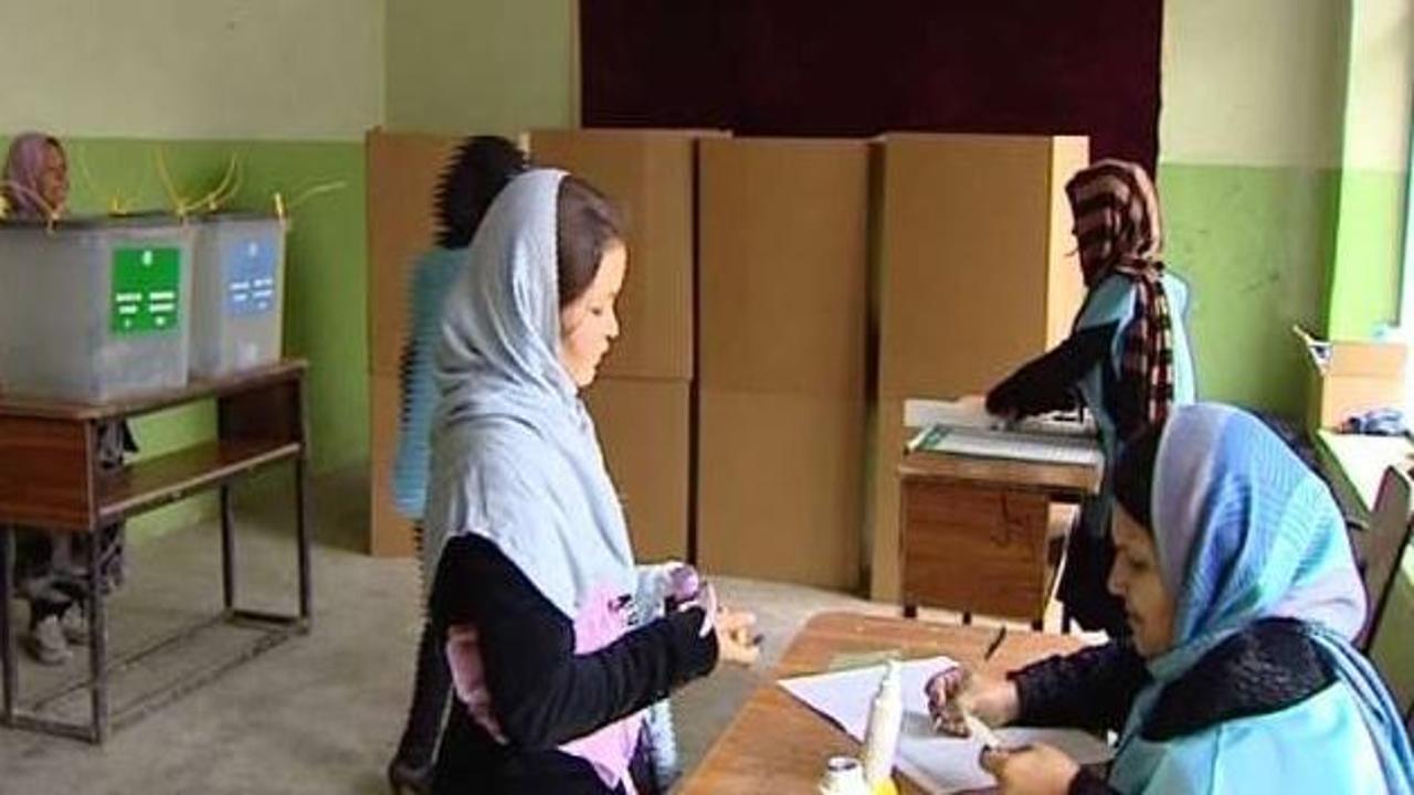 Afganistan'da oyların sayımı yine ertelendi
