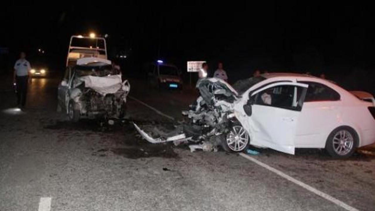Afşin'de otomobiller çarpıştı: 1 ölü, 3 yaralı