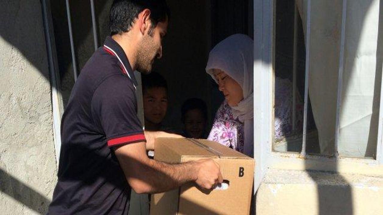 Arabistan'dan Türkiye'deki Suriyelilere yardım