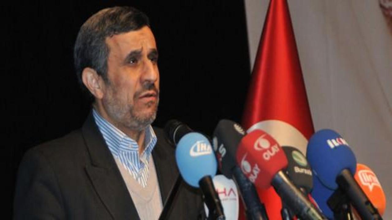 Ahmedinejad’a şok protesto!