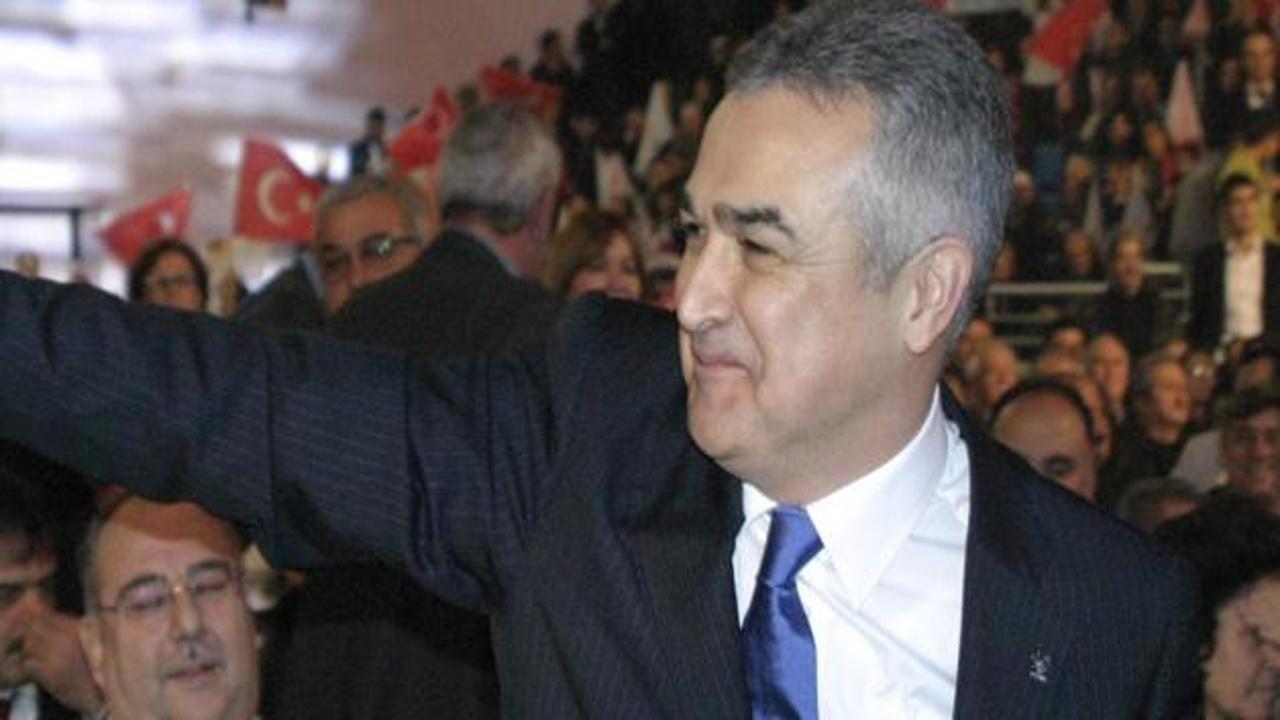 AK Parti Aydın Büyükşehir adayını tanıttı