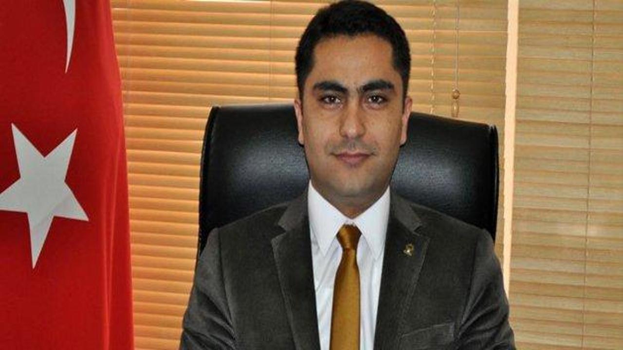 AK Parti il y&ouml;netimi istifa etti