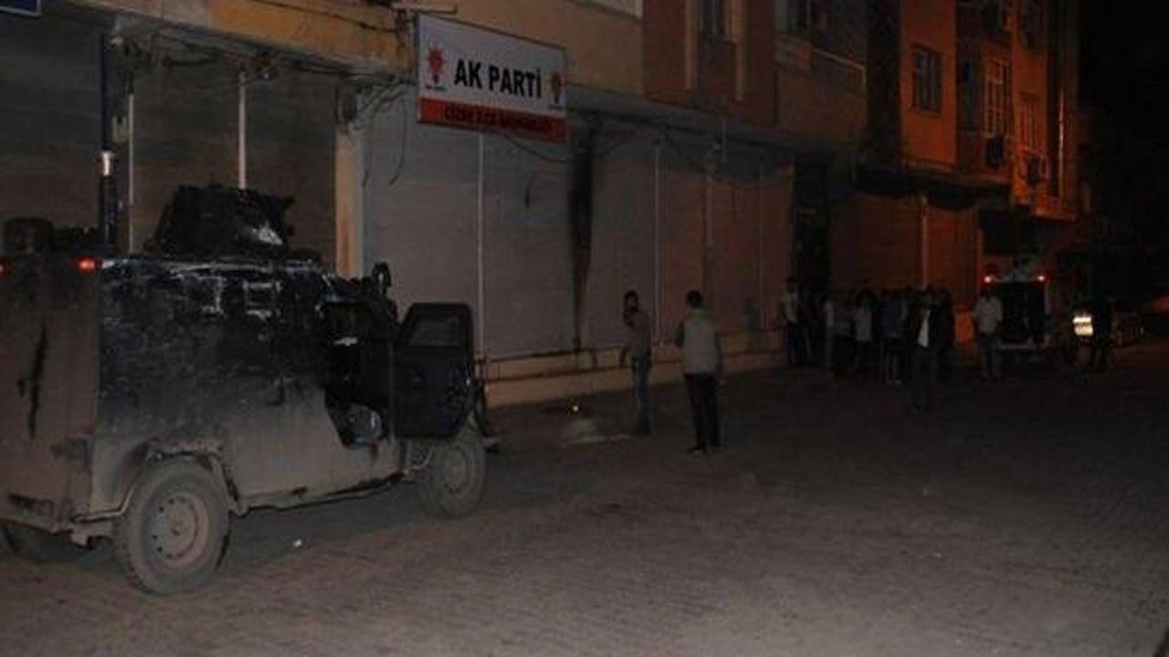AK Parti ilçe binasına saldırı düzenlendi