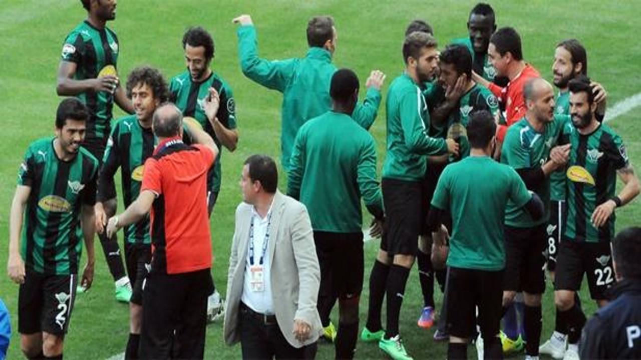Akhisar Belediyespor 4. maçta güldü