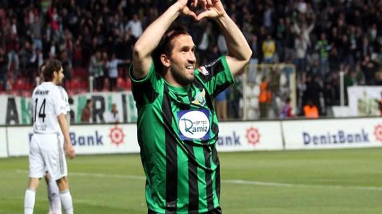 Akhisar'dan Theofanis Gekas'a mesaj!
