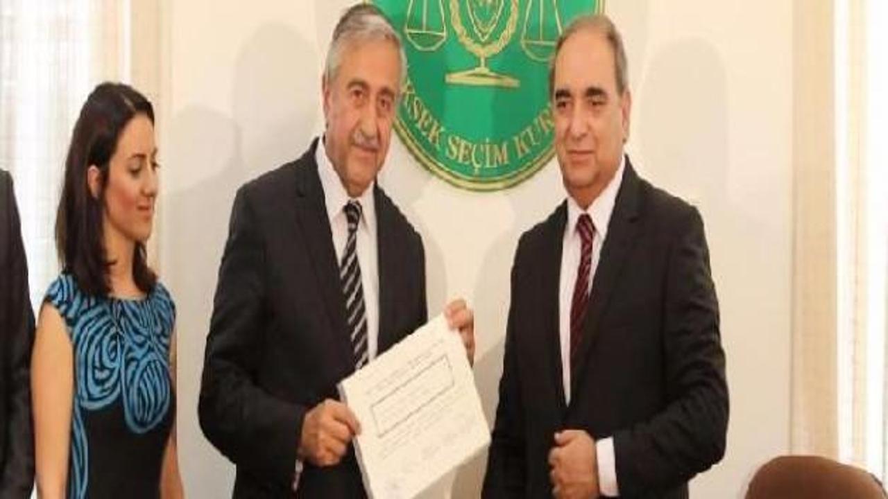 Akıncı'nın mazbatayı aldı ilk s&ouml;zleri bunlar oldu