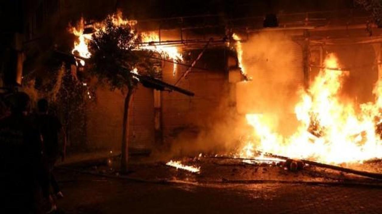 Alanya'da yangın: 7 işyeri kül oldu