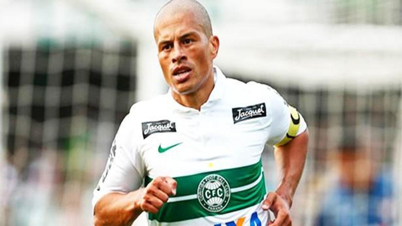 Alex de Souza'dan Sel&ccedil;uk Yula mesajı!