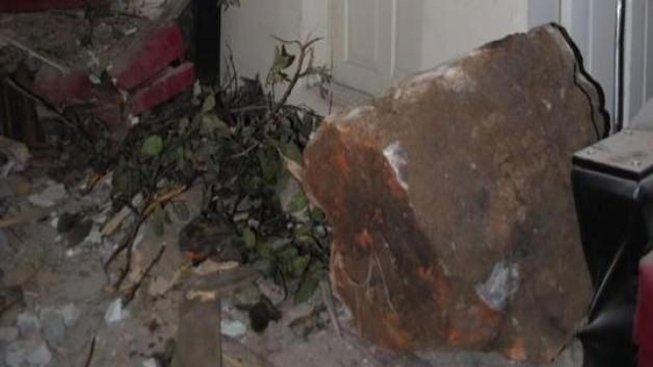 Amasya'da iki eve kaya düştü: 1 yaralı