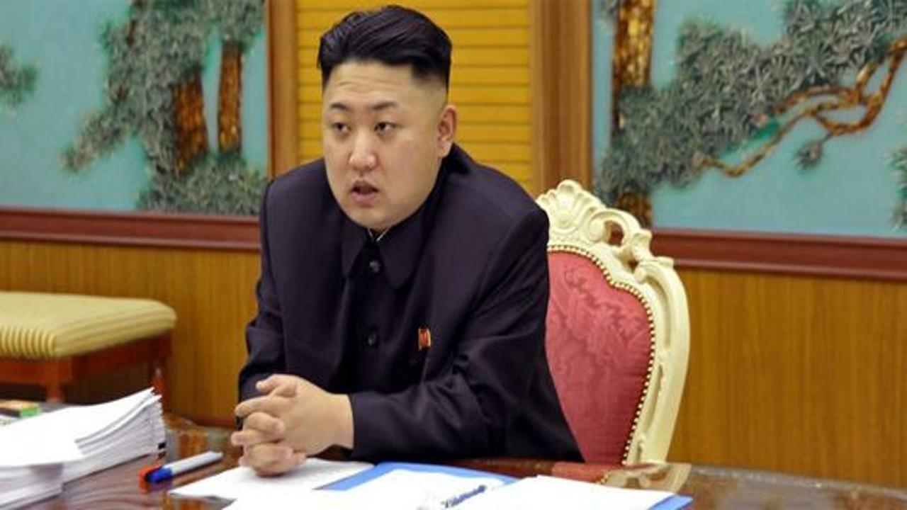 Kuzey Kore'nin diktatöründen o partiye kutlama