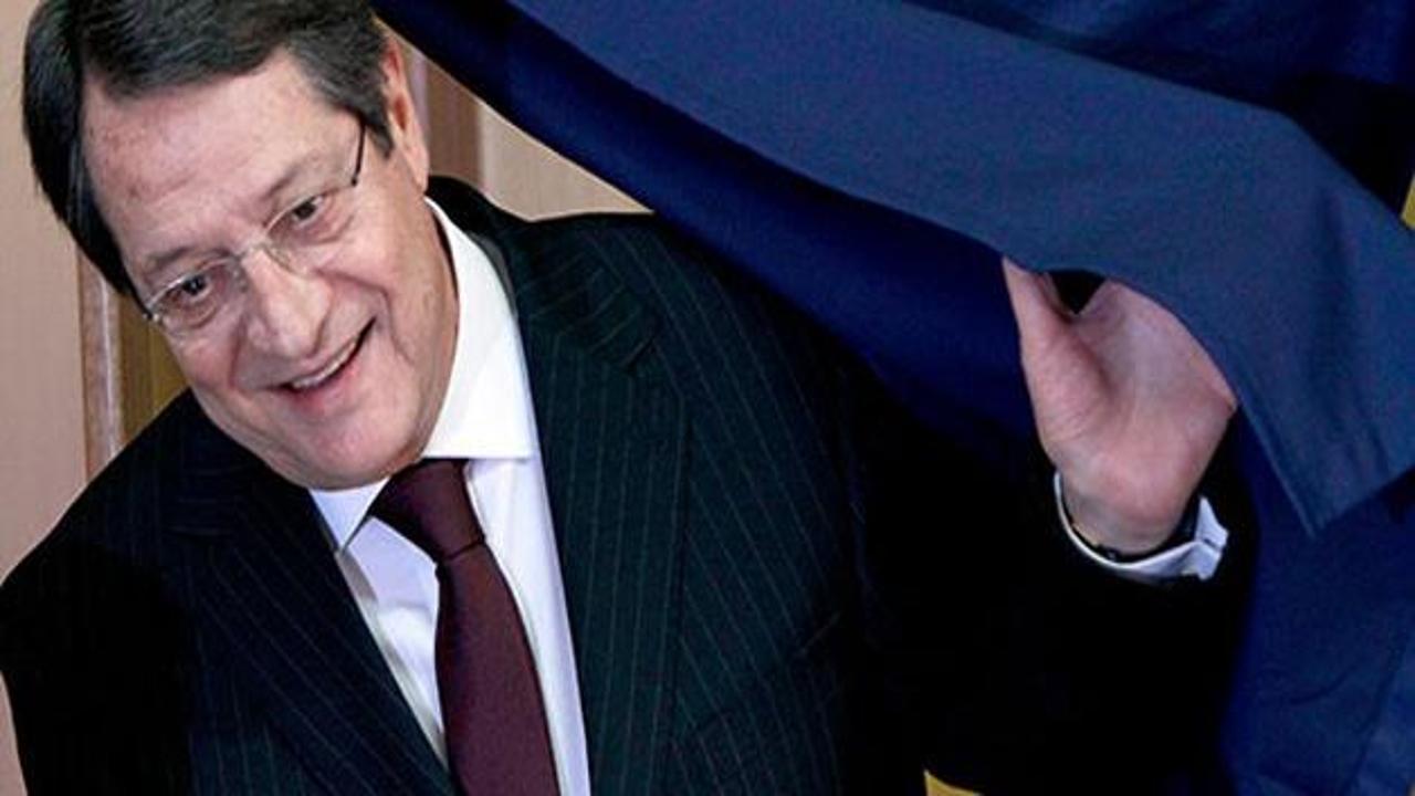 Anastasiadis: Daha çok yol var