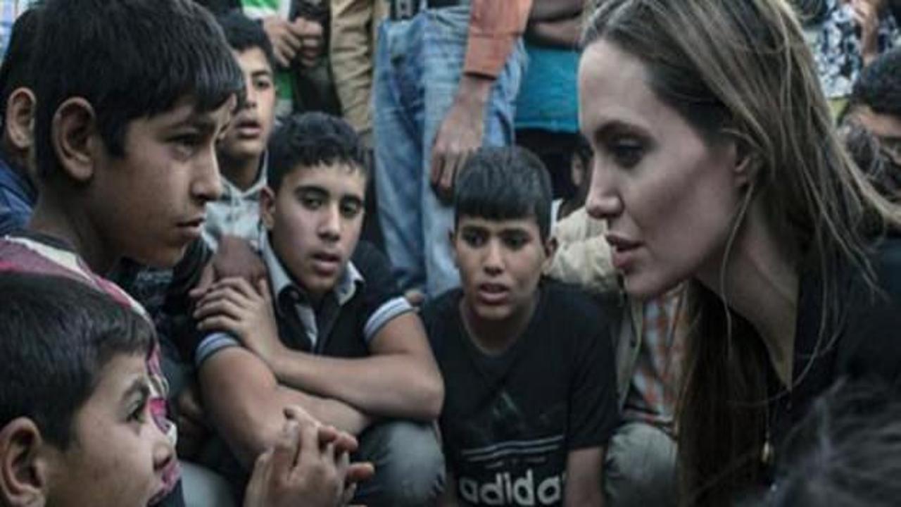 Angelina Jolie'den dünyaya uyarı 