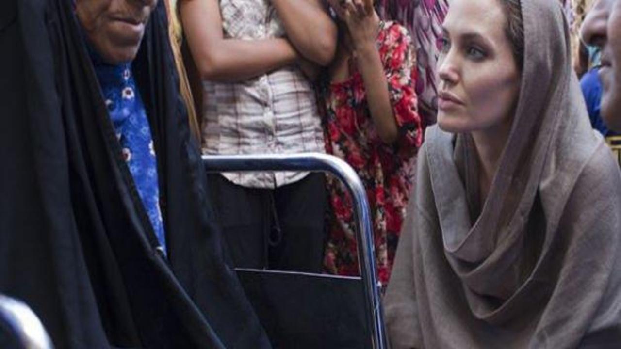 Angelina Jolie'den Yezidi sığınmacılara ziyaret