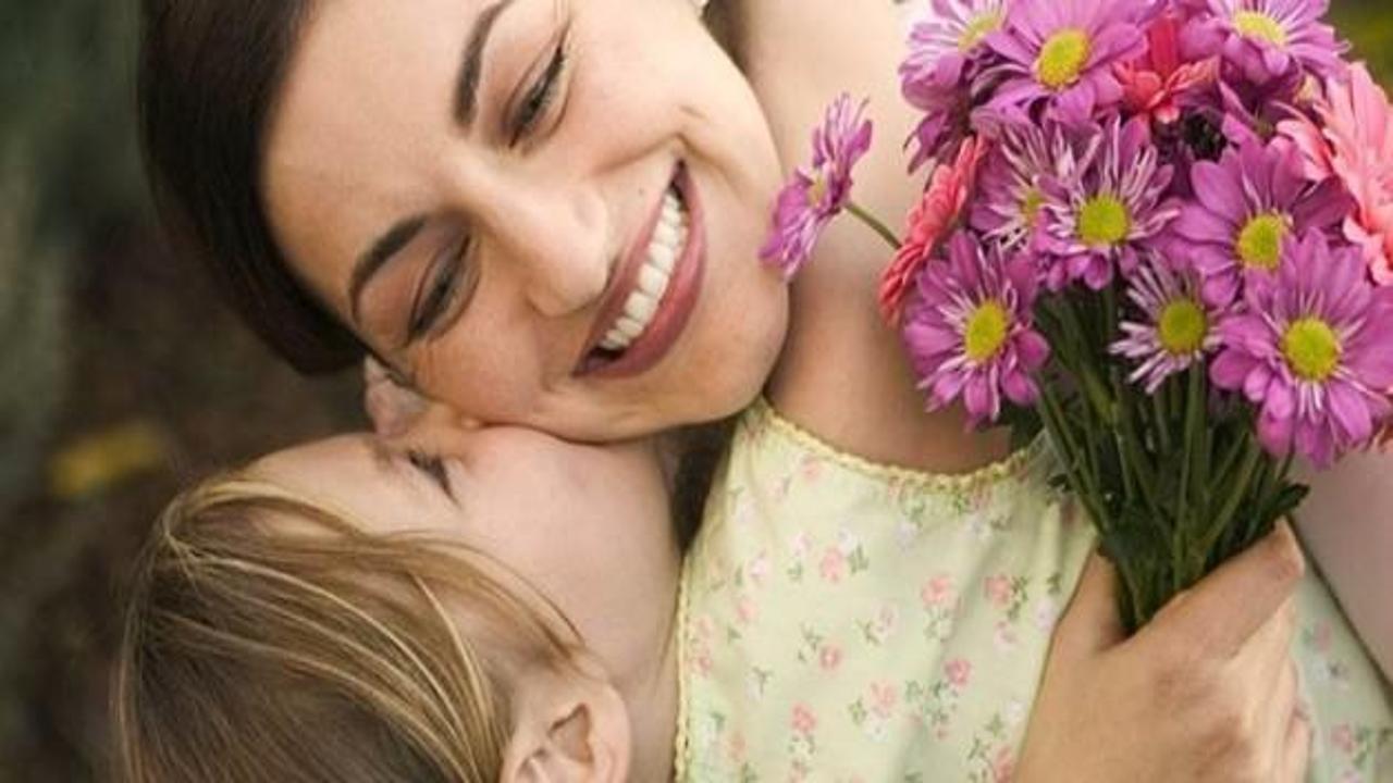 Anneler günü anne baba hakkı ile ilgili hadisler