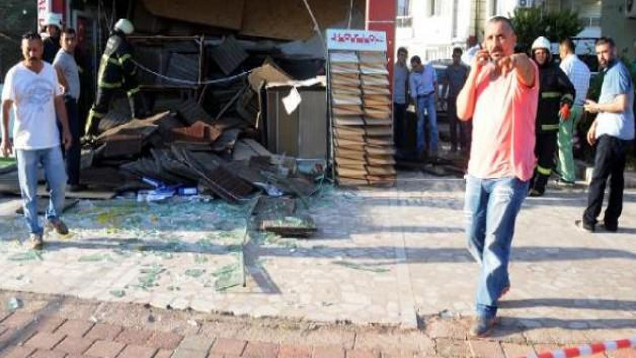 Antalya'da dükkanın asma katı çöktü: 3 yaralı