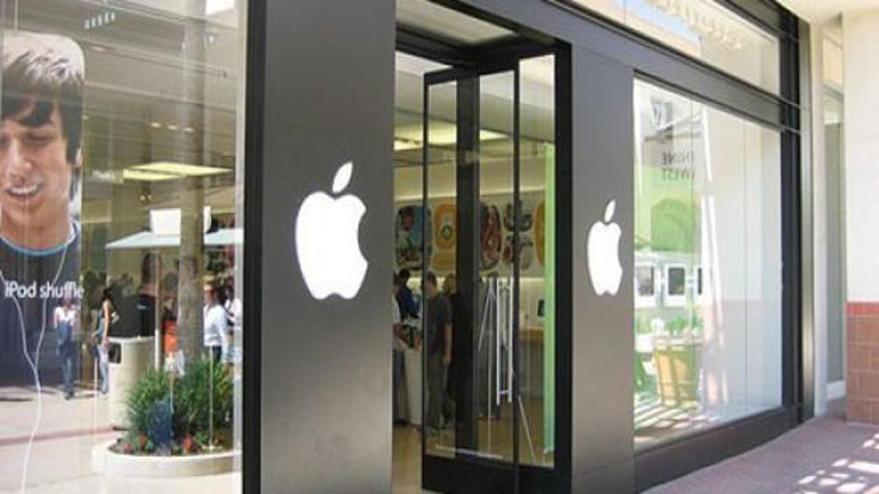 Apple, dünyanın en büyüğünü açıyor