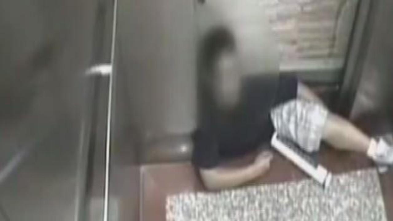Asansördeki korkunç ölüm kamerada