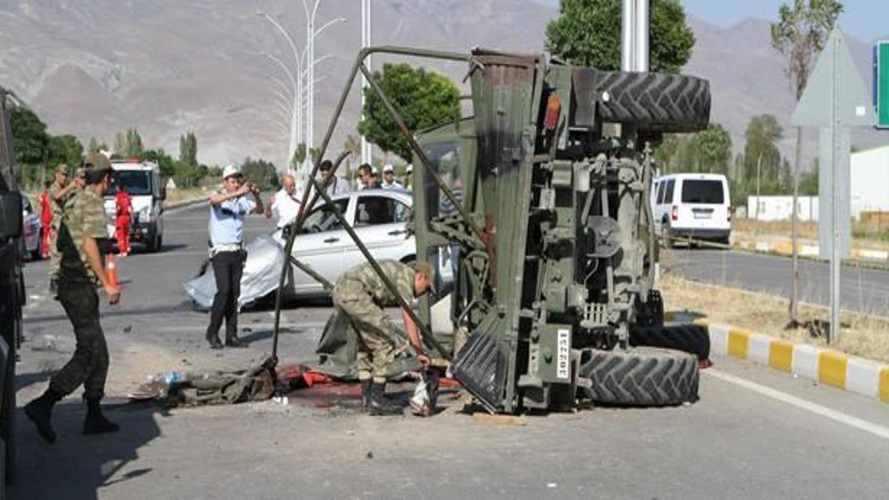 Mardin'de askeri araç devrildi: 9 yaralı